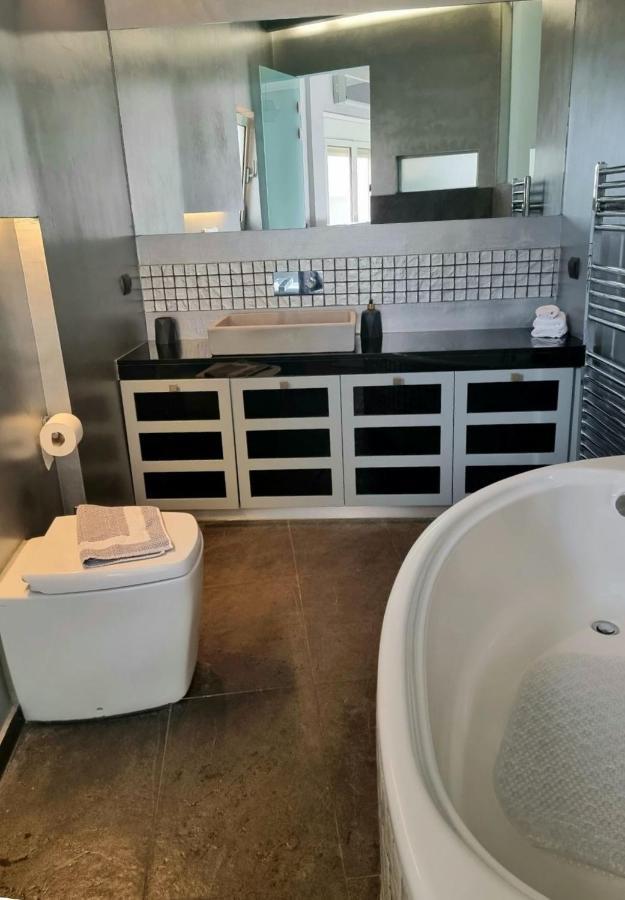 Luxury Living By Yha * Athens